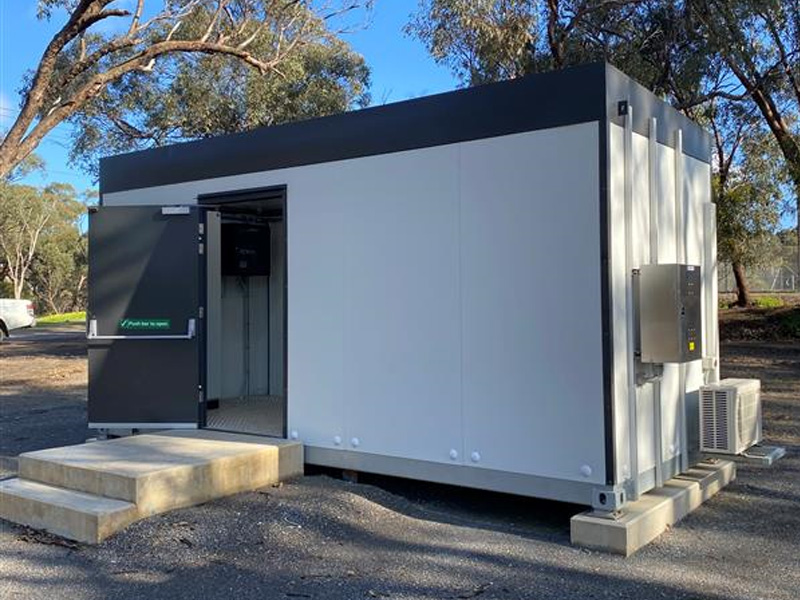 SAGE-specialised-solutions-solar-baterry-control-room